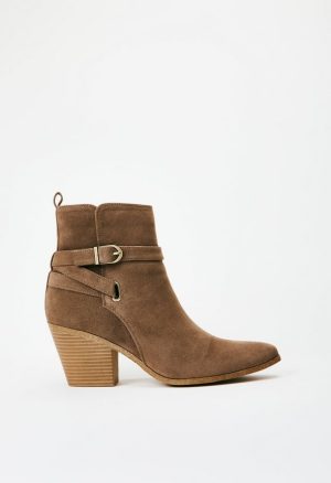 Della Ankle Bootie