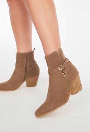 Della Ankle Bootie