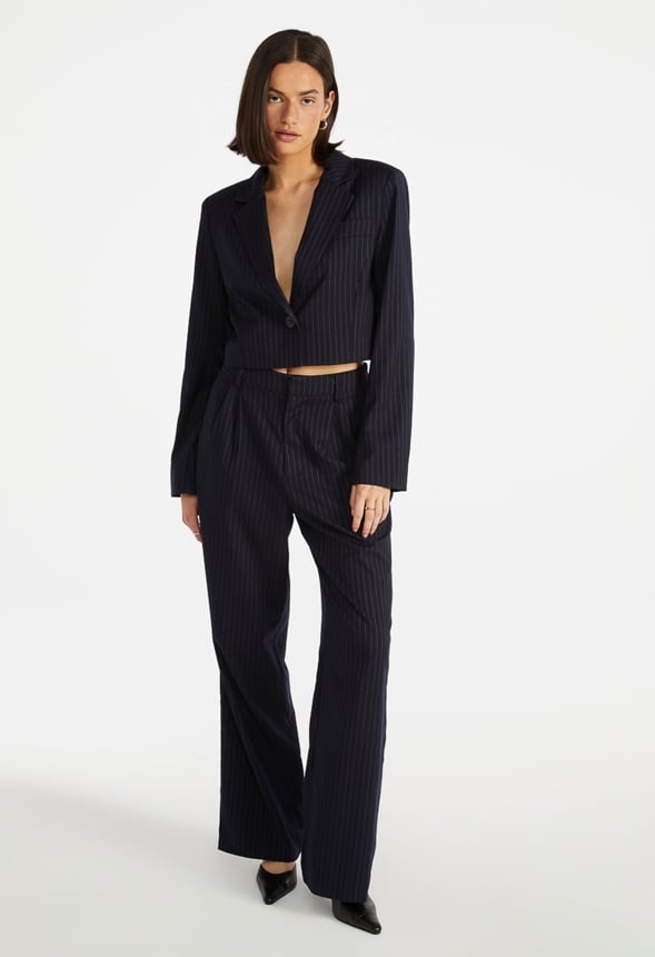 CA2500592-11687-4_589x860_5bb758f9-c941-4448-aea4-7de9d5044774