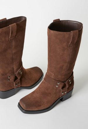 Braxton Flat Boot
