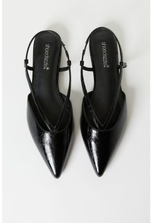 Adoria Pointed Toe Flat