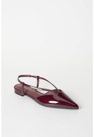 Adoria Pointed Toe Flat