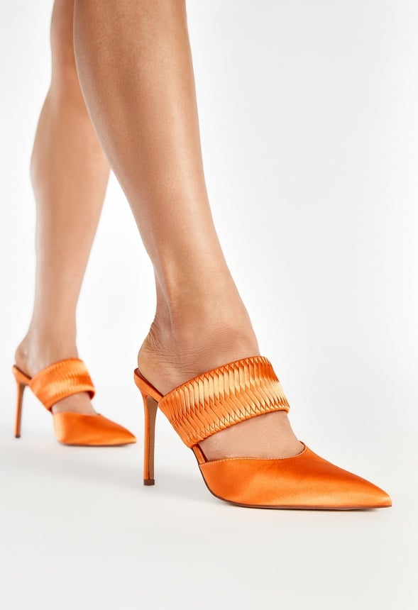 Adira Pointed Toe Pump