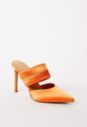 Adira Pointed Toe Pump