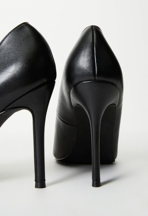 Naomi Classic Pump