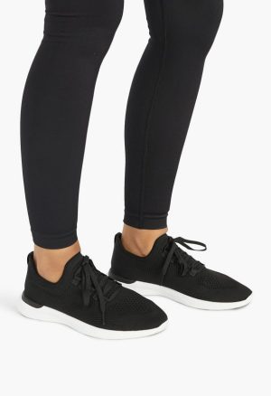Easton Athletic Sneaker