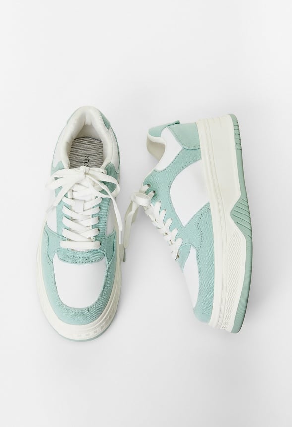 Billie Court Sneaker
