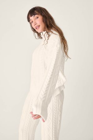 Chenille Cable Crew Lounge Set