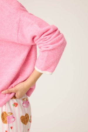 Cafe Et Croissants Snuggle Sweater